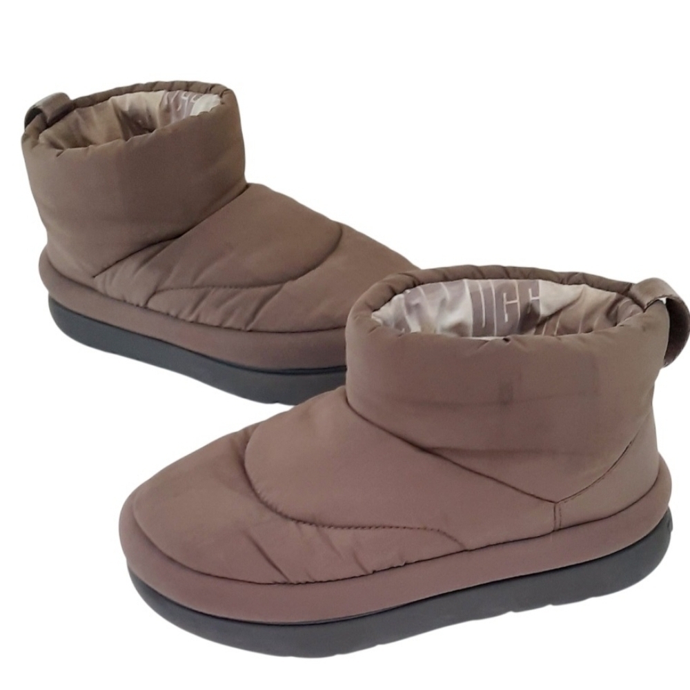 UGG Classic Maxi Mini boots -walnut brown. Womens  Size 8